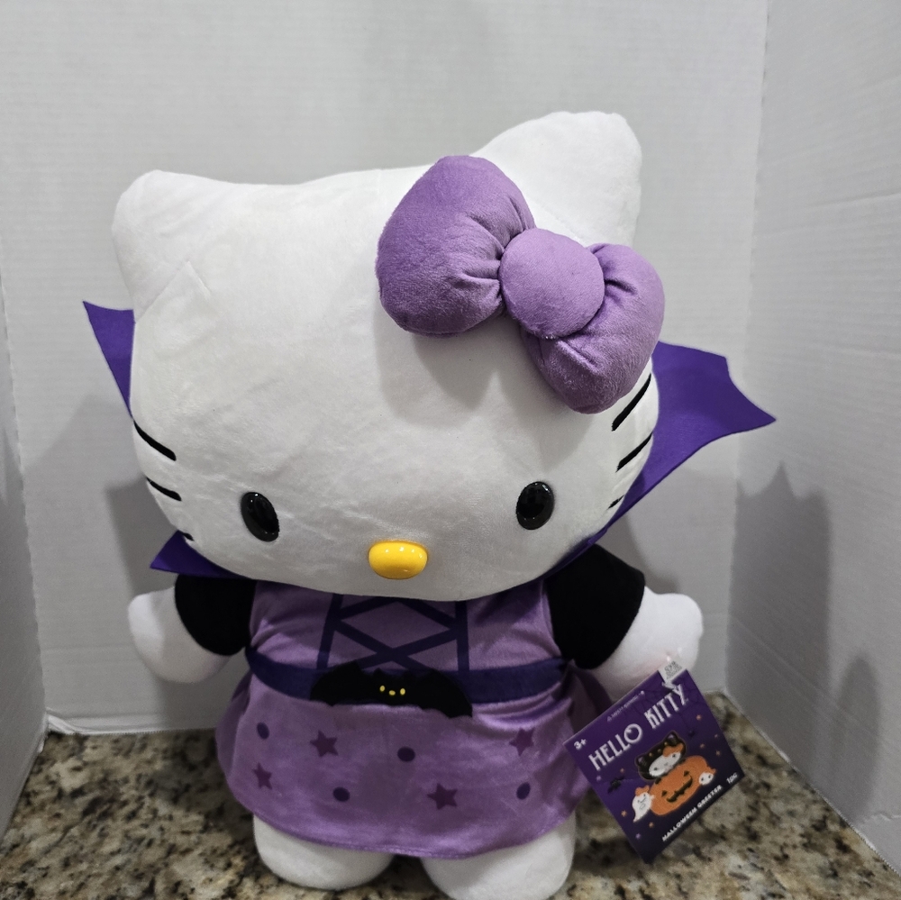 Hello Kitty Halloween Greeter